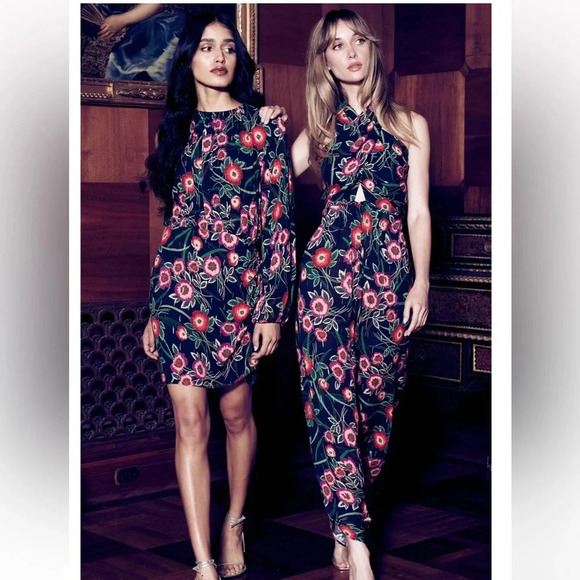 NEW MISA Halter Kora Floral Jumpsuit with Pockets Black Size M - Picture 11 of 11